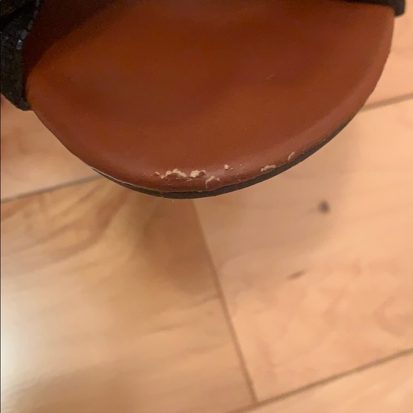 Aldo flip flops - Picture 4 of 4